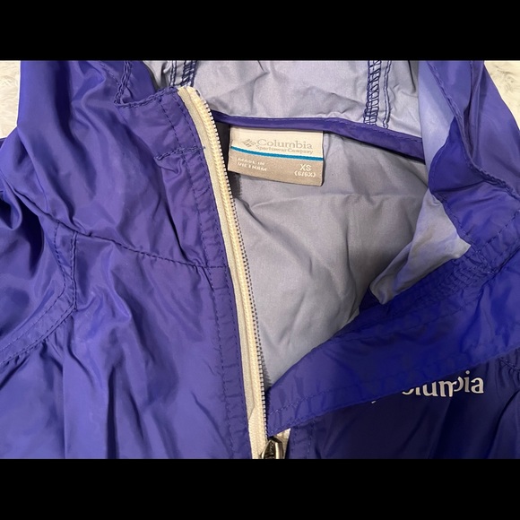 Columbia Windbreaker for Girls - Picture 2 of 3